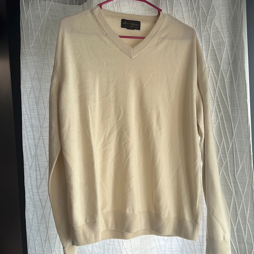 Byron Nelson cream sweater